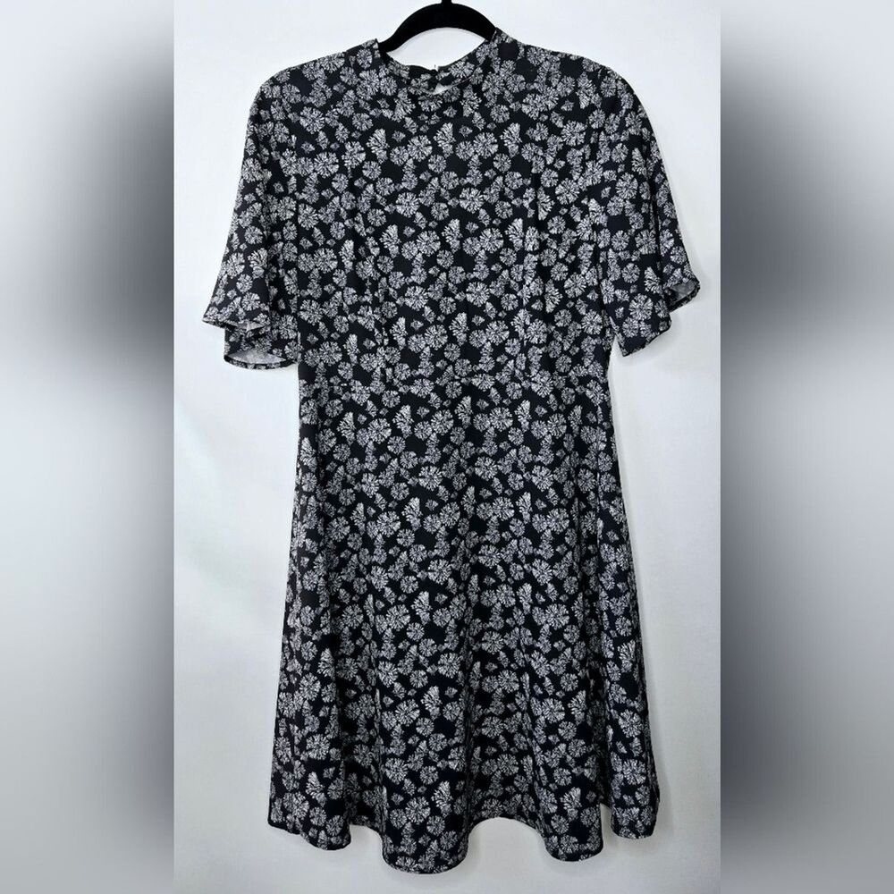 NWOT Women's H&M Short Sleeve Dress Black And White Floral Print Size 10